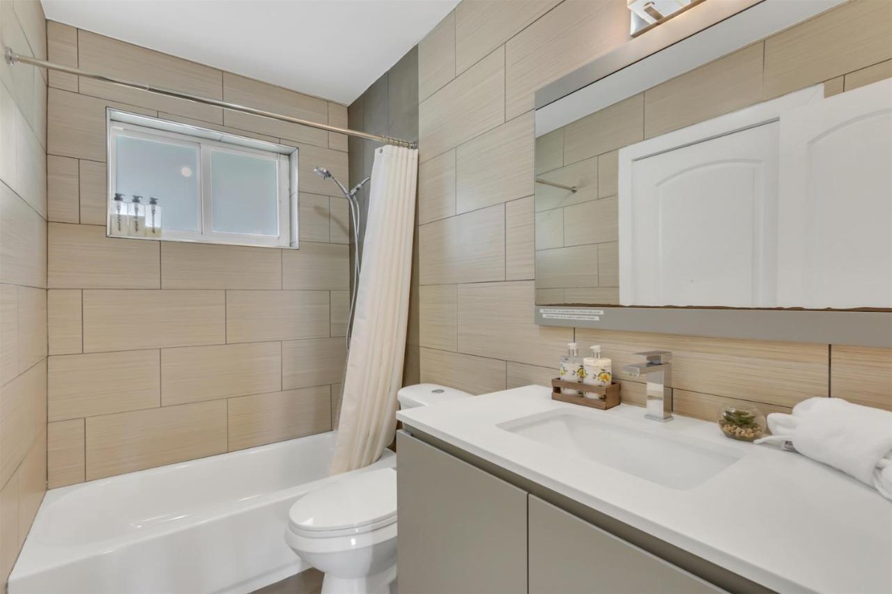 Bright Pompano Beach With Pool Access Exteriér fotografie